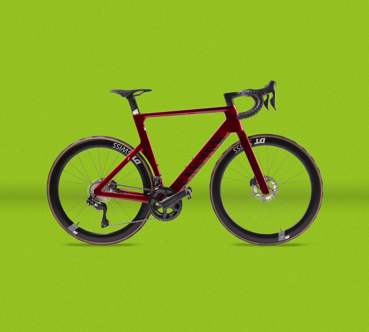 Canyon Aeroad Ultegra Di2 vor grünem Hintergrund