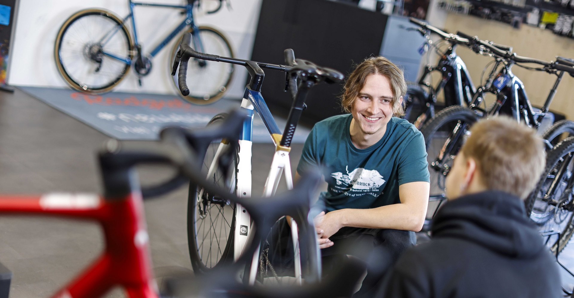 Bikeleasing Partnerhändler berät Kunden