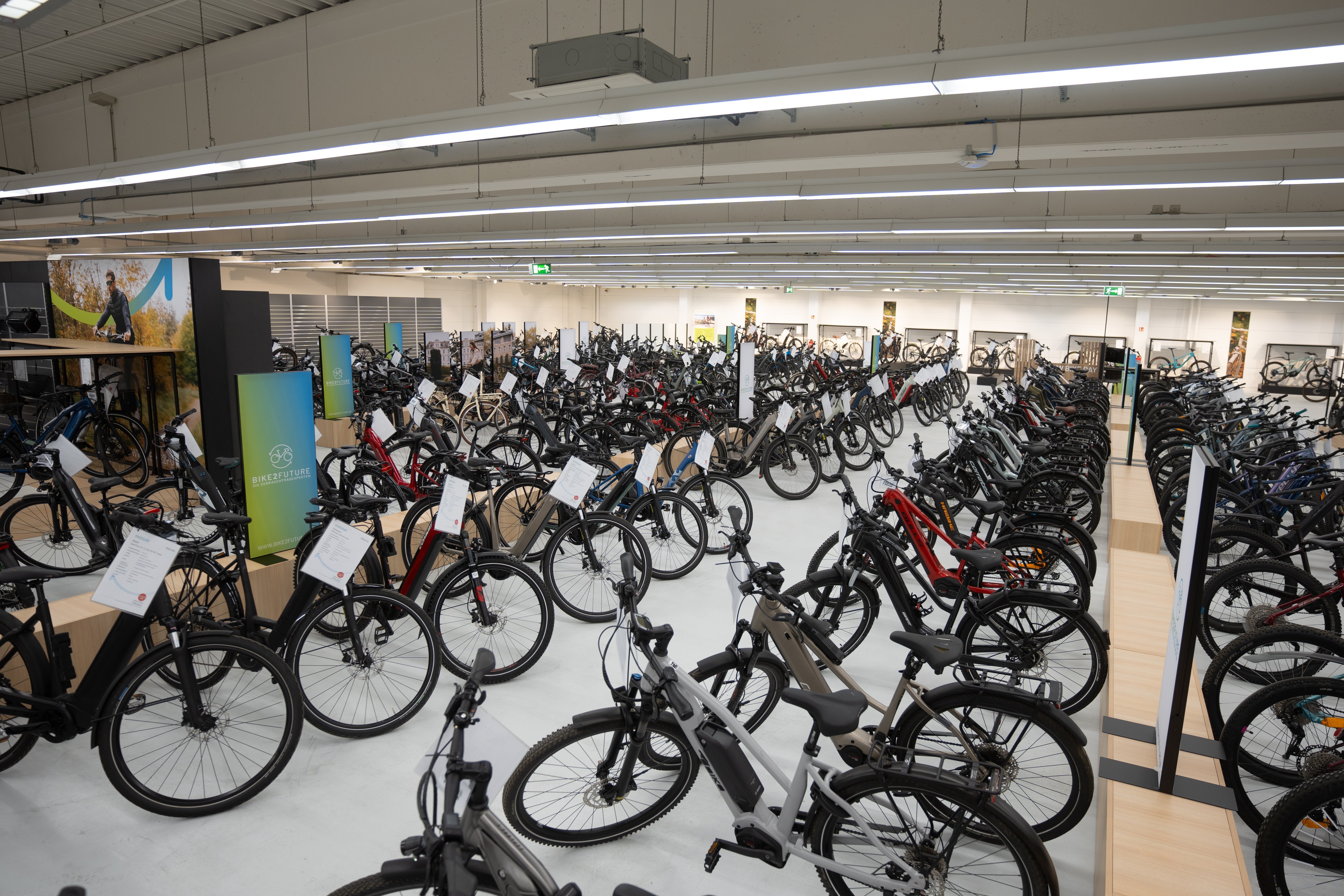 fahrradständer duplexgarage SHREDBROTHERS E-Bike rollbar Abstellständer Ständer Stabiler Bodenparker MTB Ständer für 26 실보유(asia) Größe:XL (für 185 - 200 cm) ben-e-bike TWENTYSEVEN5 E-Power Pro