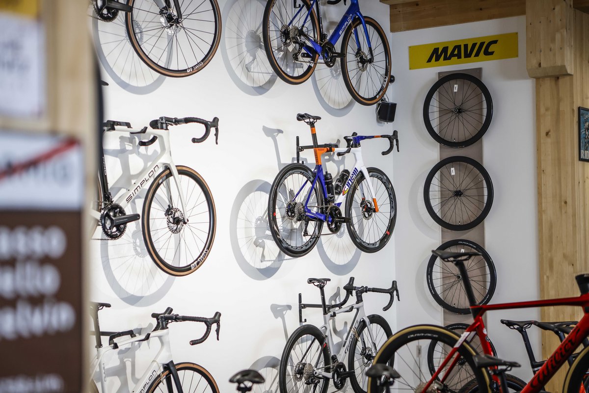 Dienstrad: Übernahme oder Rückgabe Cinelli und Simplon Rennräder beim Radhändler
